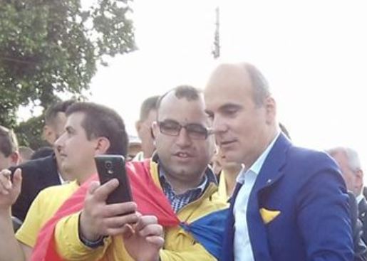 Cum își dezvoltă ministrul Dezvoltării relațiile în teritoriu