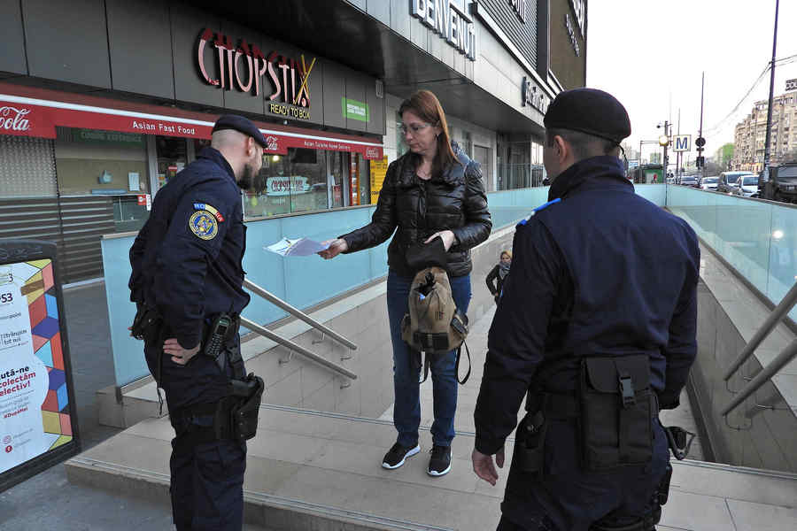 (VIDEO) Iohannis „amendează” PSD și CCR, după amenzile neconstituționale