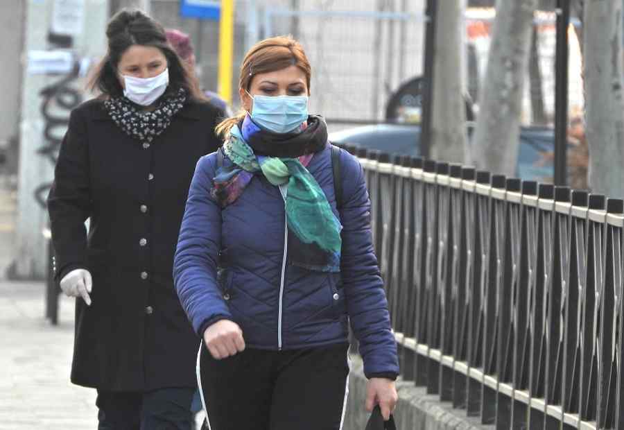 Vezi cum se dau drumul la „țarcuri” în țări europene