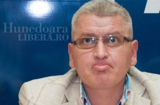 Deputatul Florin Roman dă în PNL, crezînd că dă în PSD