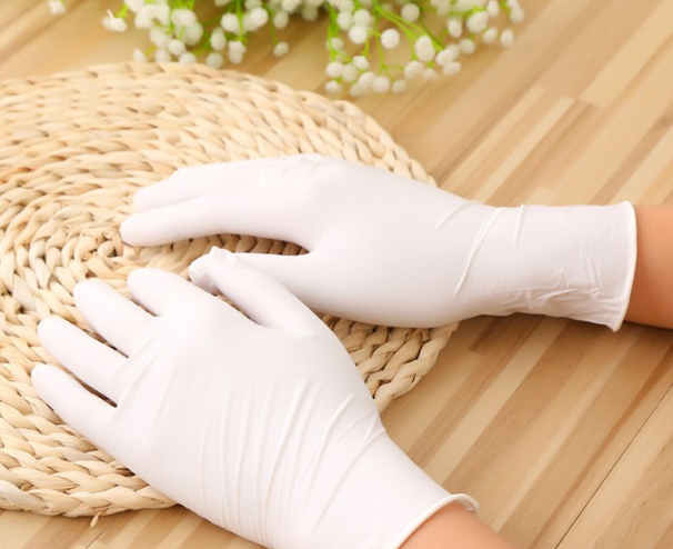 Avem niște mănuși și un fular. Cum procedăm?