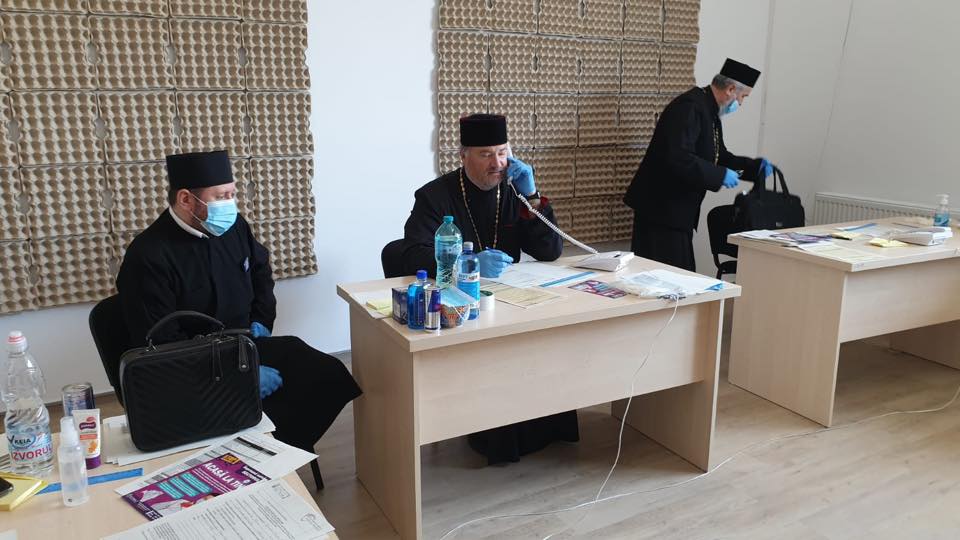 Predici despre vaccinare în biserici