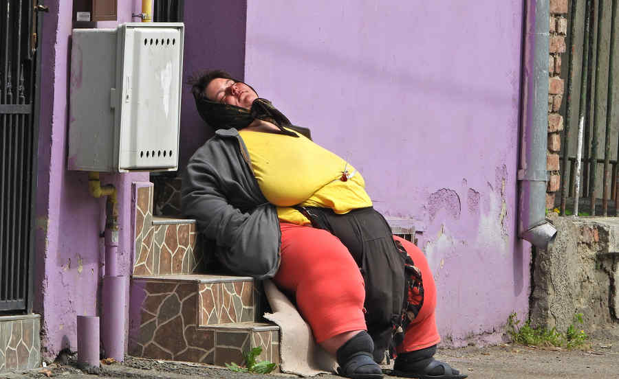 Când aștepți să te ia valul și el nu te ia!