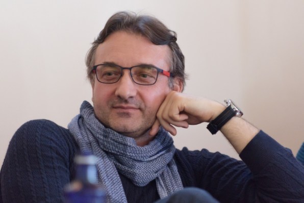 „Pentru mine, teatrul este o formă de terapie. Fără el, aș fi ca un om mutilat emoțional!”