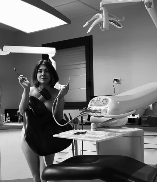 VIRAL. Protest al medicilor în pielea goală