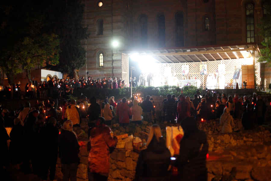 Cele trei porunci de Înviere: mască, distanțare și…