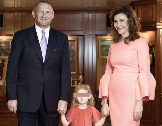 Nevasta lui Cataramă n-a mai răbdat: „Bătaie de joc?”