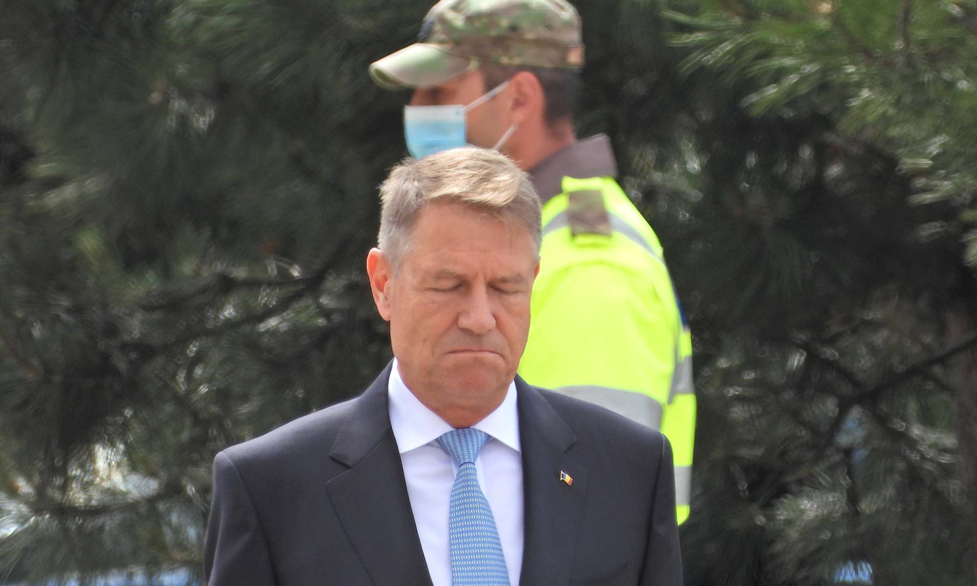 Delir politic și verbiaj aiuritor