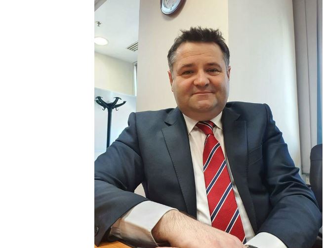 Cum a ajuns fiul unui milițian director la Transelectrica