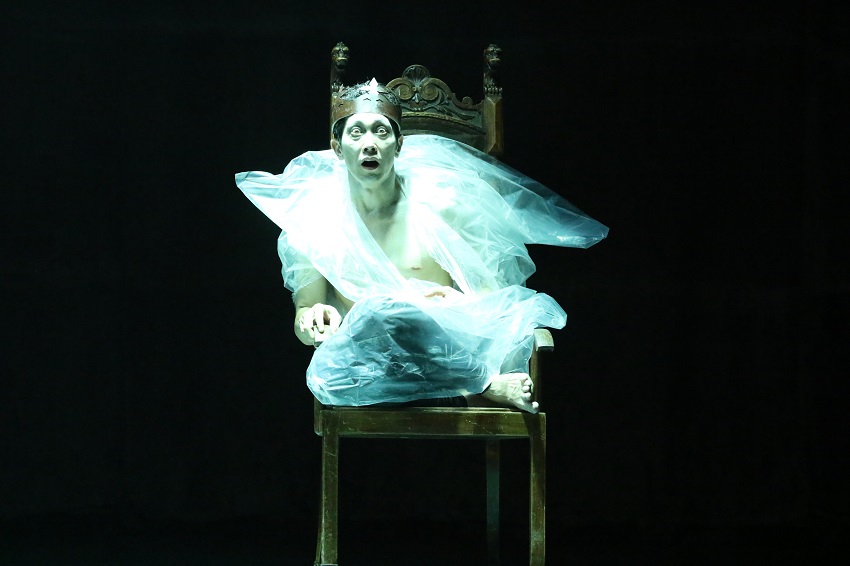 „Richard al III-lea”, regizat de S. Purcărete la Tokyo Metropolitan Theatre, în România