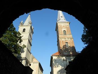 Degradarea monumentelor istorice, dovada vie a neputinței autorităților