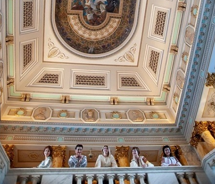 Respiră și tu aerul Regilor: „De miercuri până duminică”