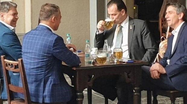 „Educația nu este cârciuma lui Orban”