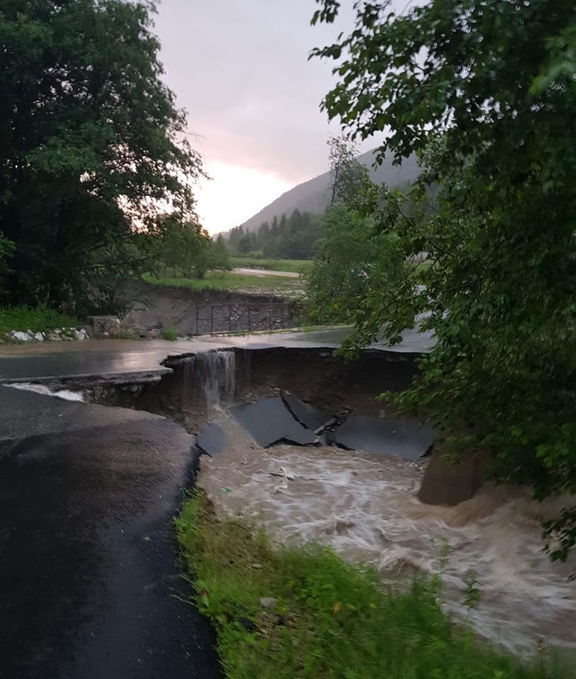 Avertisment: E dezastru în Retezat