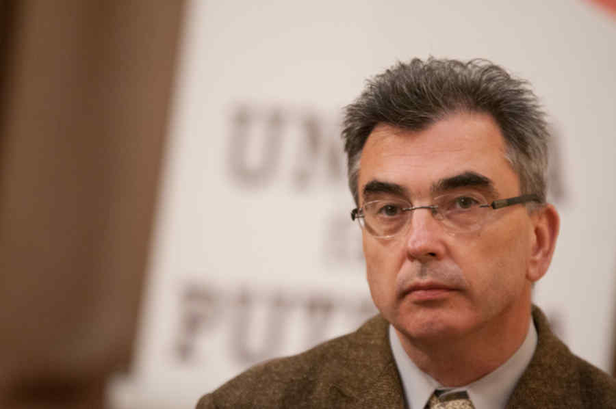 Cine stăpânește România? Pentru cine se învârt aici peste 200 de miliarde de euro?