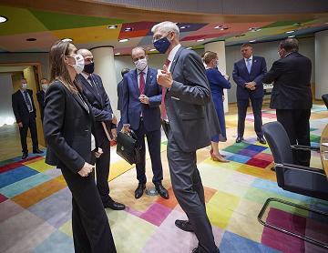 Klaus Iohannis și conceptul iluziei