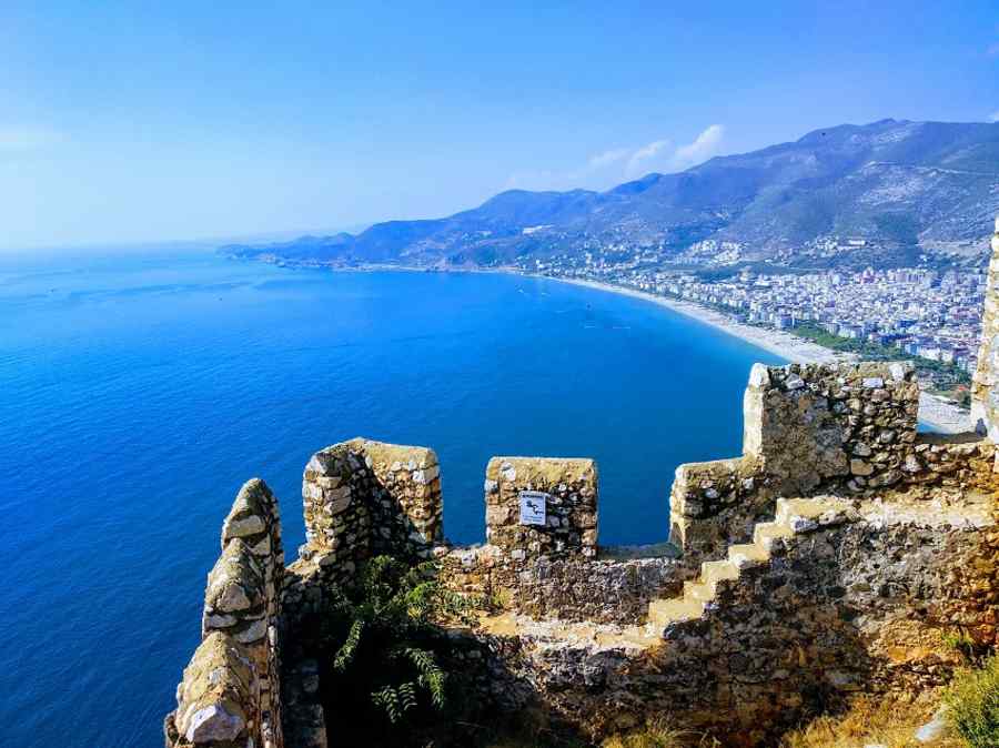 Românii pot merge în Antalya, fără test făcut în țară