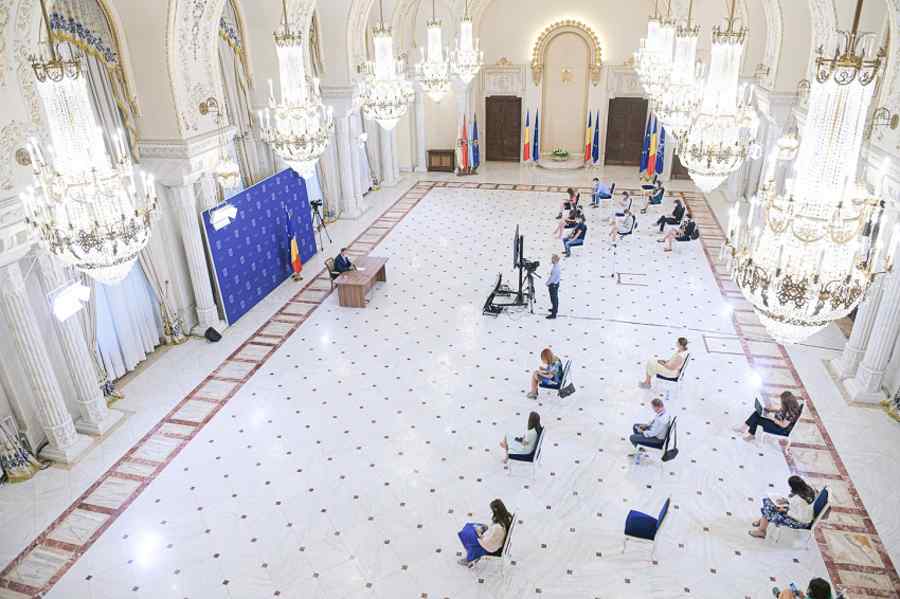 Președintele Iohannis a greșit la oral și s-a scos la scris