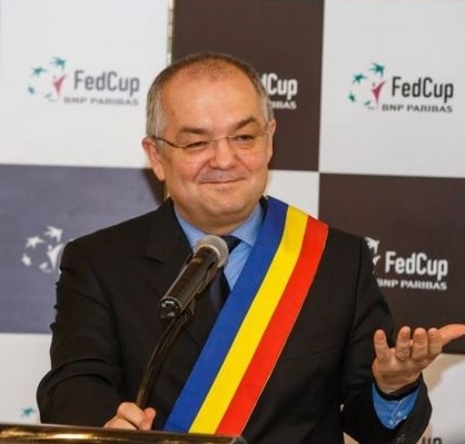 Calvarul unui american în orașul lui Boc (I)