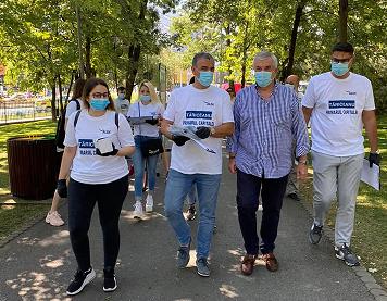 „Ce să voteze? Măştile după figură?”