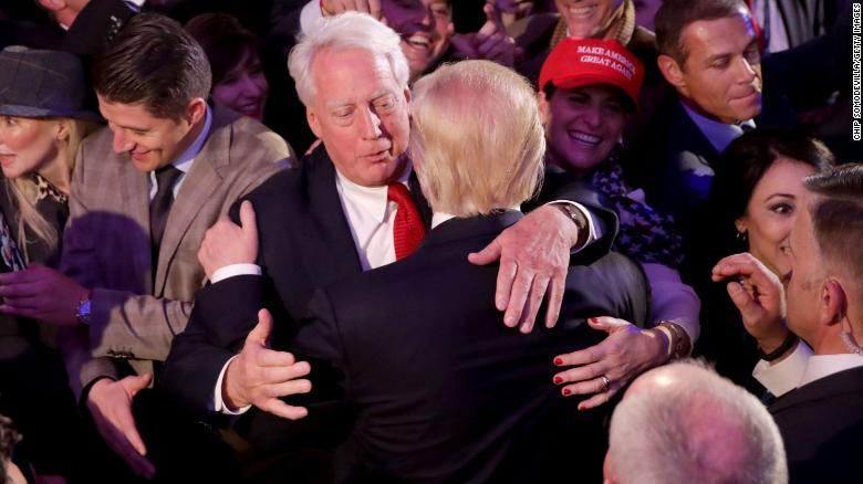 Donald Trump, distrus: A murit