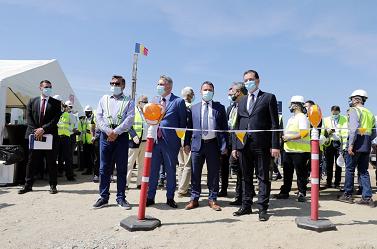 Scântei după artificii: Orban, prenumele tău este „Ridicol”