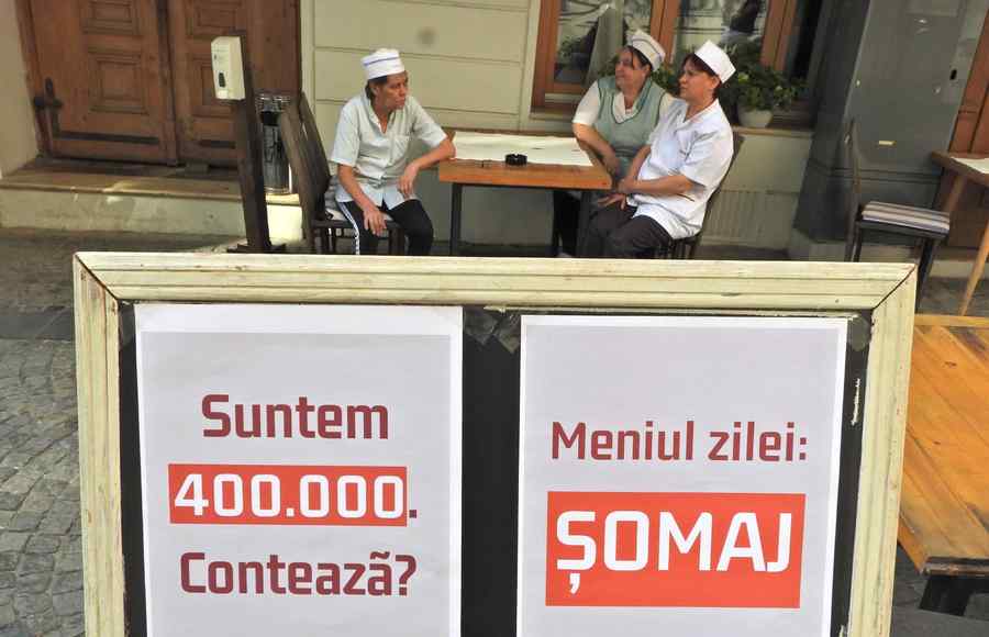 (GALERIE FOTO) Ospătarii și bucătarii au protestat în toată țara
