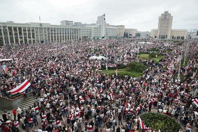 Miting uriaş la Minsk