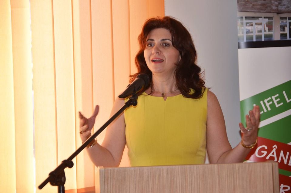 Anisie își face poligon de tir