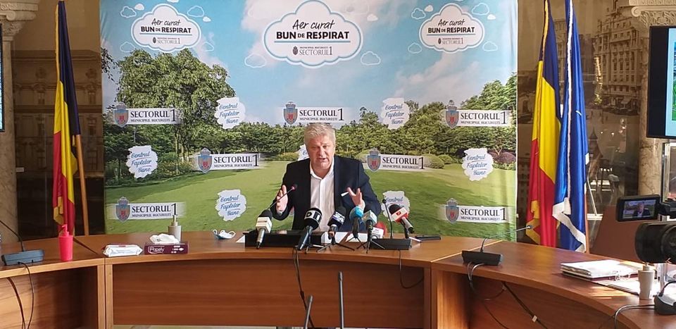 Groapă de gunoi, dispută între primar și ministru