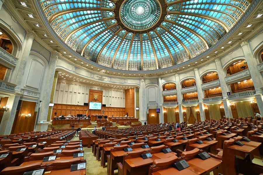 Lege AdoptatÄƒ De DeputaÈ›i Serviciile De InformaÈ›ii Au Din Nou Putere
