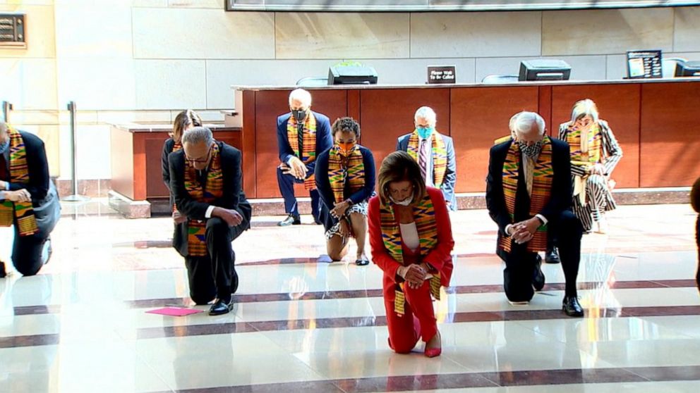 Teocrația neomarxistă, ayatollahii și zeii ei