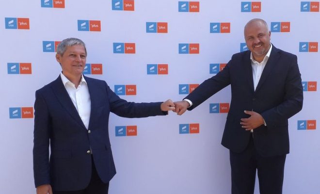 Distanțarea de USR-PLUS!