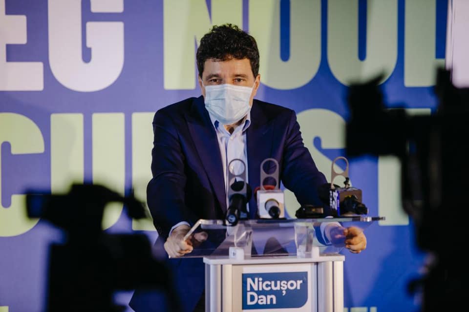 „Nicușor, tocmai ți-ai dat (pan)arama pe față!”