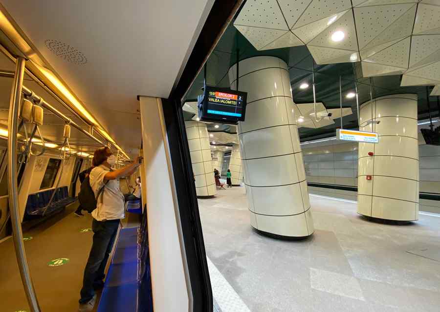 Veste pentru cei care merg cu metroul