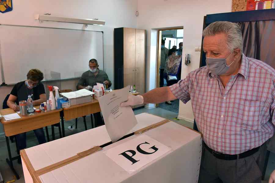 Alo, Ludovic? Te caută Lukaşenko!