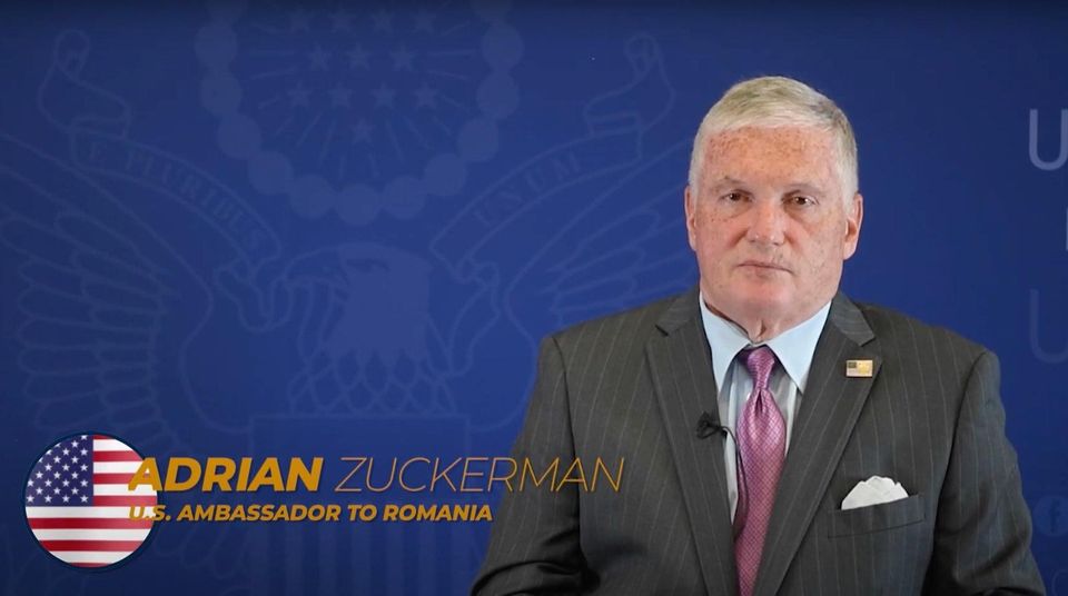 Super-panglicile ambasadorului Zuckerman