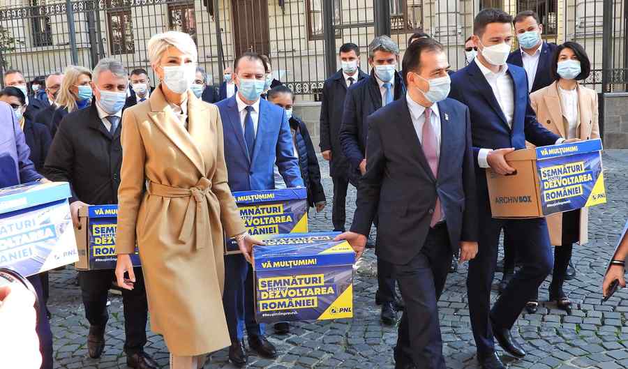 Alt ministru bolnav de COVID, în cabinetul Orban
