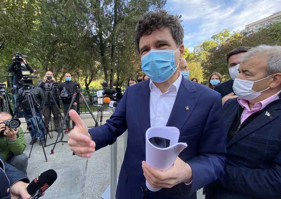 Nicușor Dan, validat de instanţă