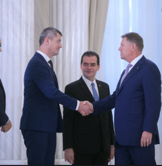 „Ai mei” se bat ca chiorii