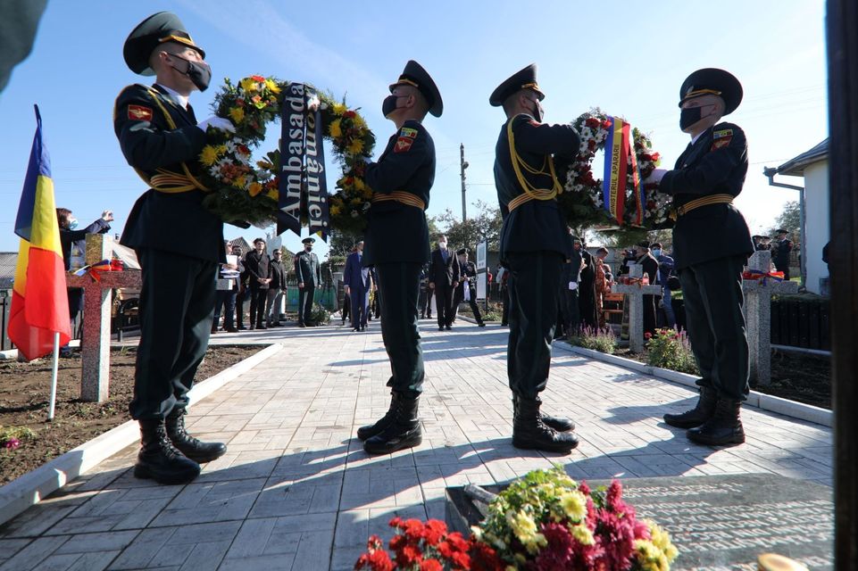 Ambasadorul român la Chișinău, „atacat“ de ruși și pro-ruși