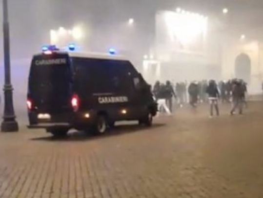 (VIDEO) Protest violent la Roma