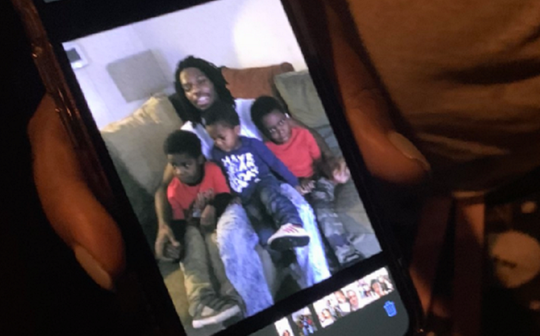 (VIDEO) Imaginile explicite: alt bărbat de culoare împușcat