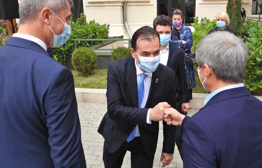 USR plus PNL ≠Love mereu