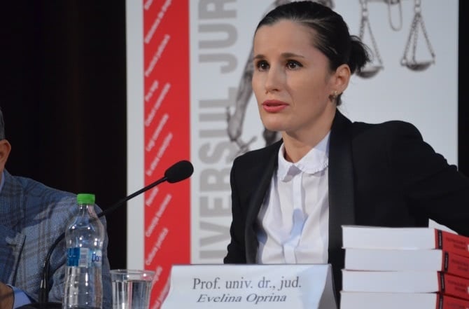 Încercări disperate de a o împiedica pe E. Oprina să devină şefa CSM