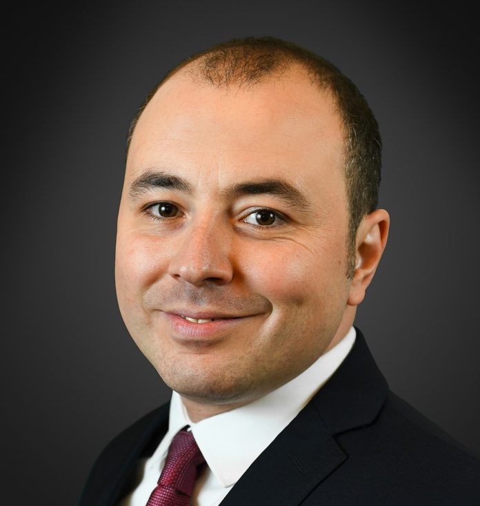 Lucian Postu: Muraru liberaru’ entelectoalu’ , impozatul impozant