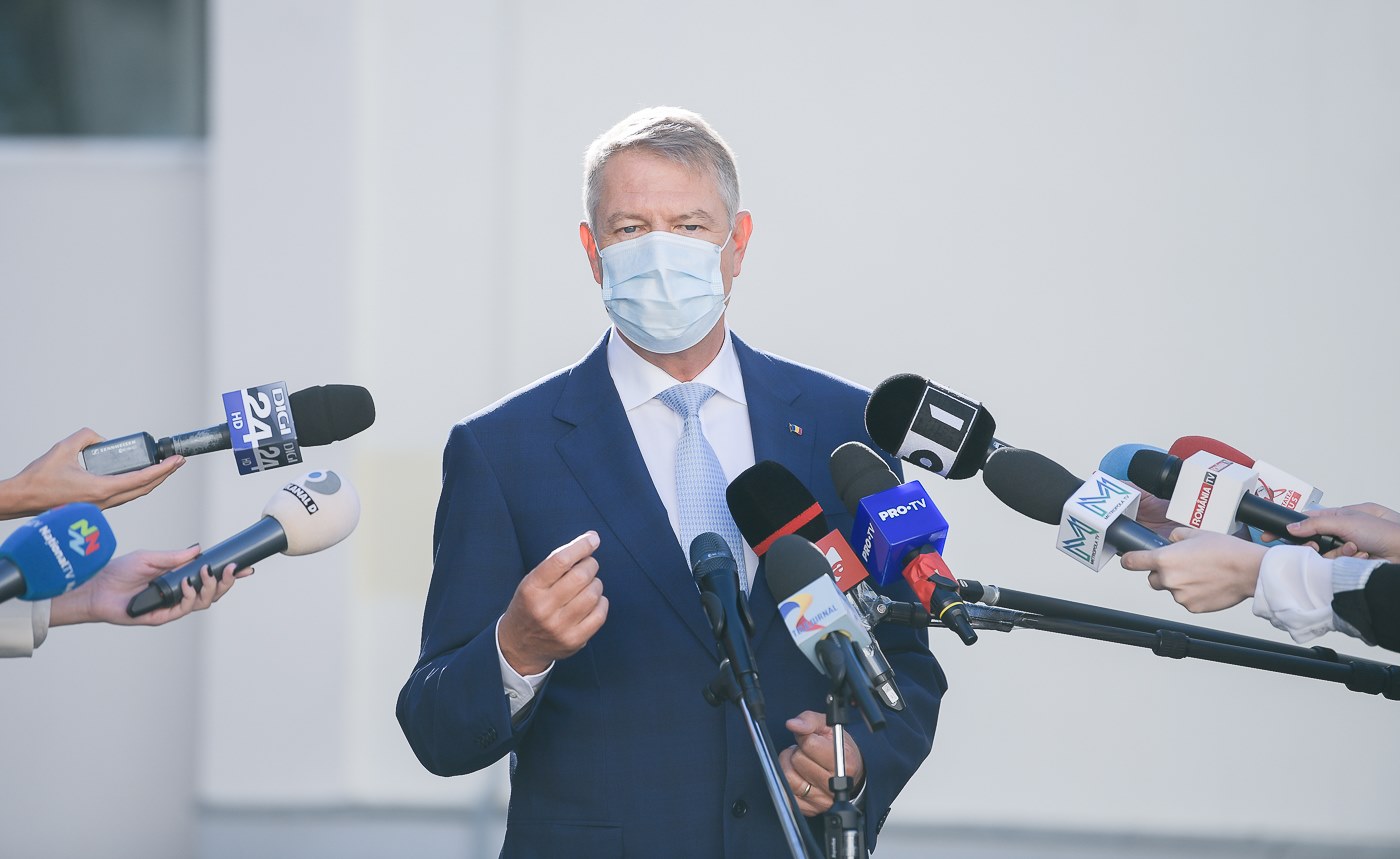 (VIDEO) Klaus Iohannis face ce a învățat: politizează și tragedia de la Neamț