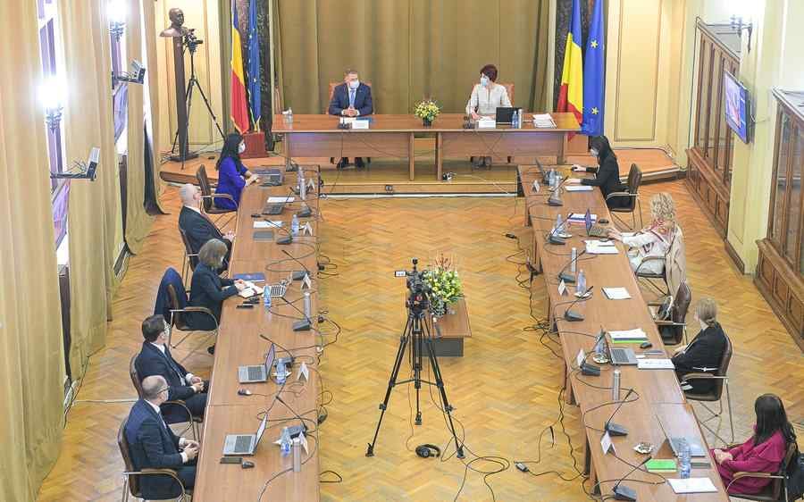 Judecătoarea Baltag l-a pus la punct pe Klaus Iohannis