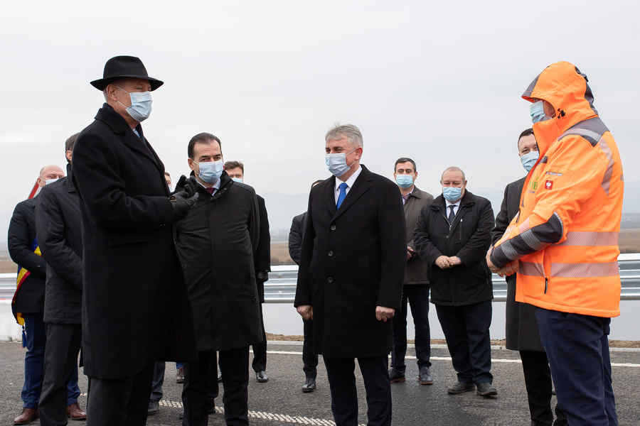 Dîncu le arată oglinda: „O majoritate foarte subțire”