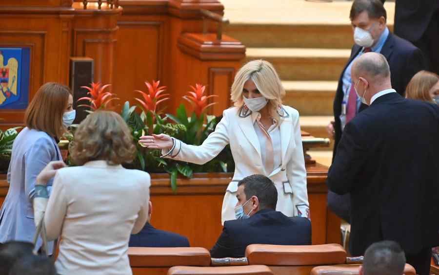 Instigare la ură și la prostie